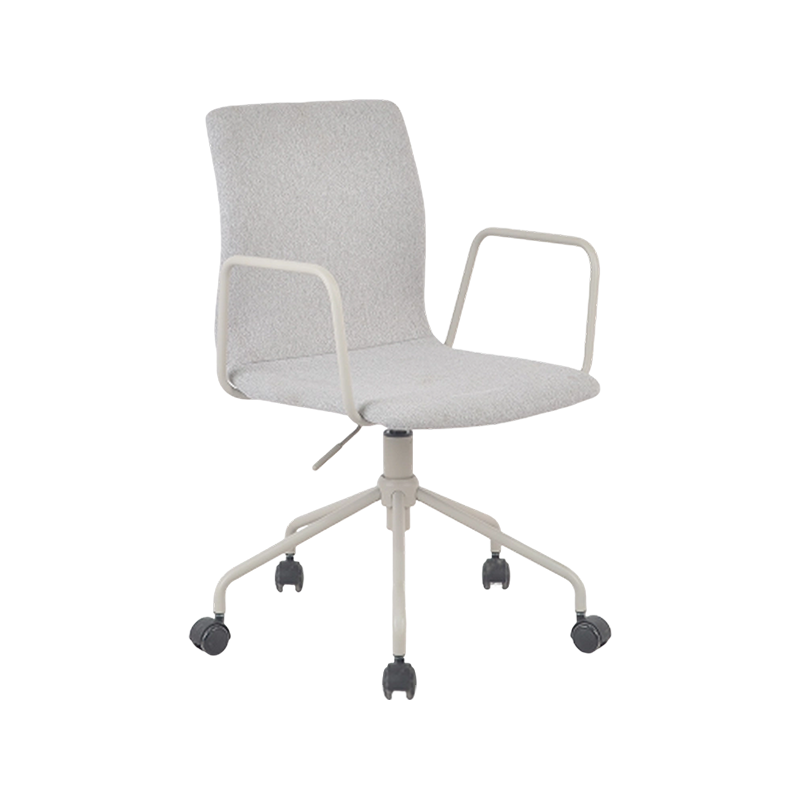 Silla operativa de tela gris de perfil bajo con estructura de acero y brazos fijos a juego