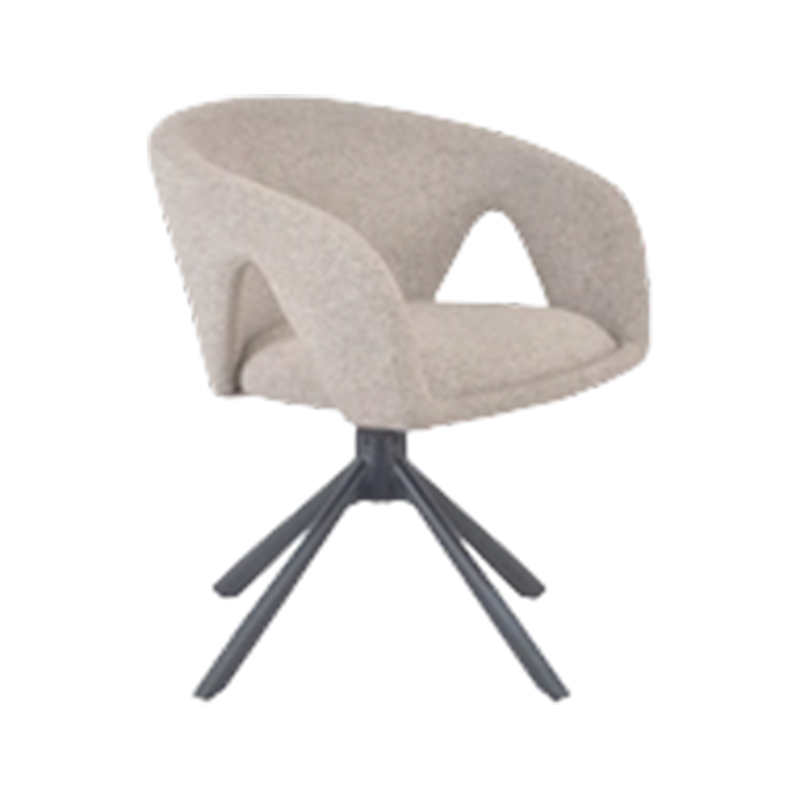 Silla de comedor de asiento ancho en tonos cálidos en tela CAFÉ con patas de acero KD negro